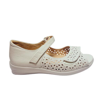 Ziera Daffodil W Almond Leather sandals